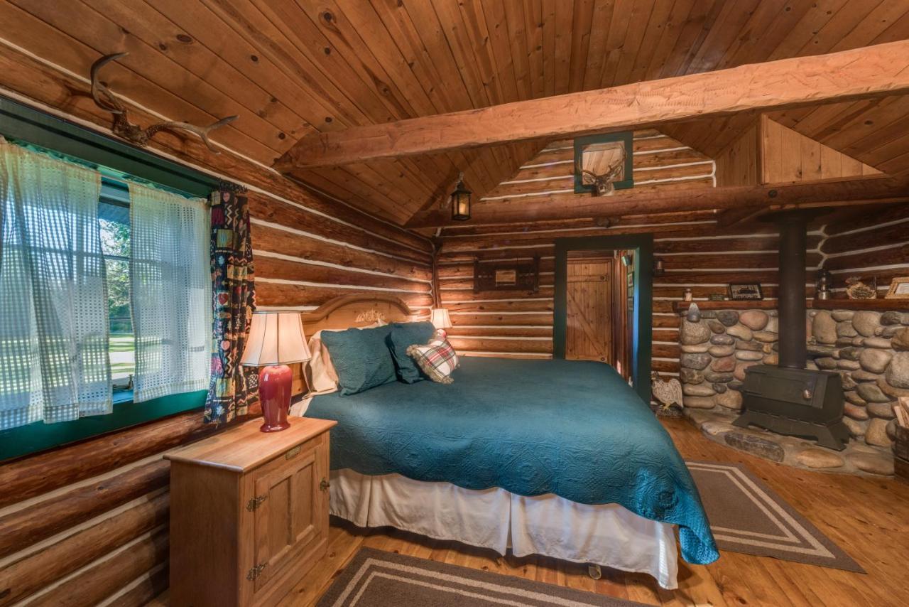 The Davies Family Inn - Adults Only Плейсървил Екстериор снимка