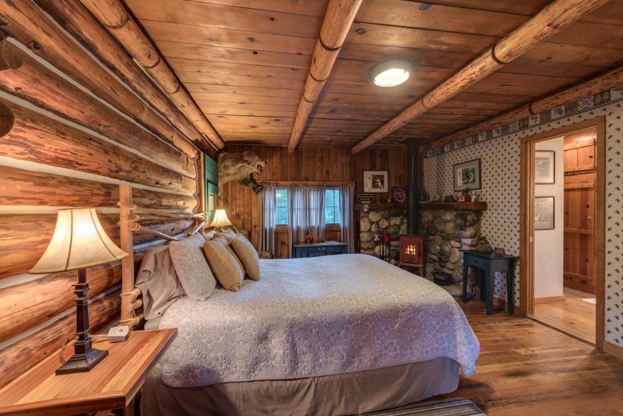 The Davies Family Inn - Adults Only Плейсървил Екстериор снимка
