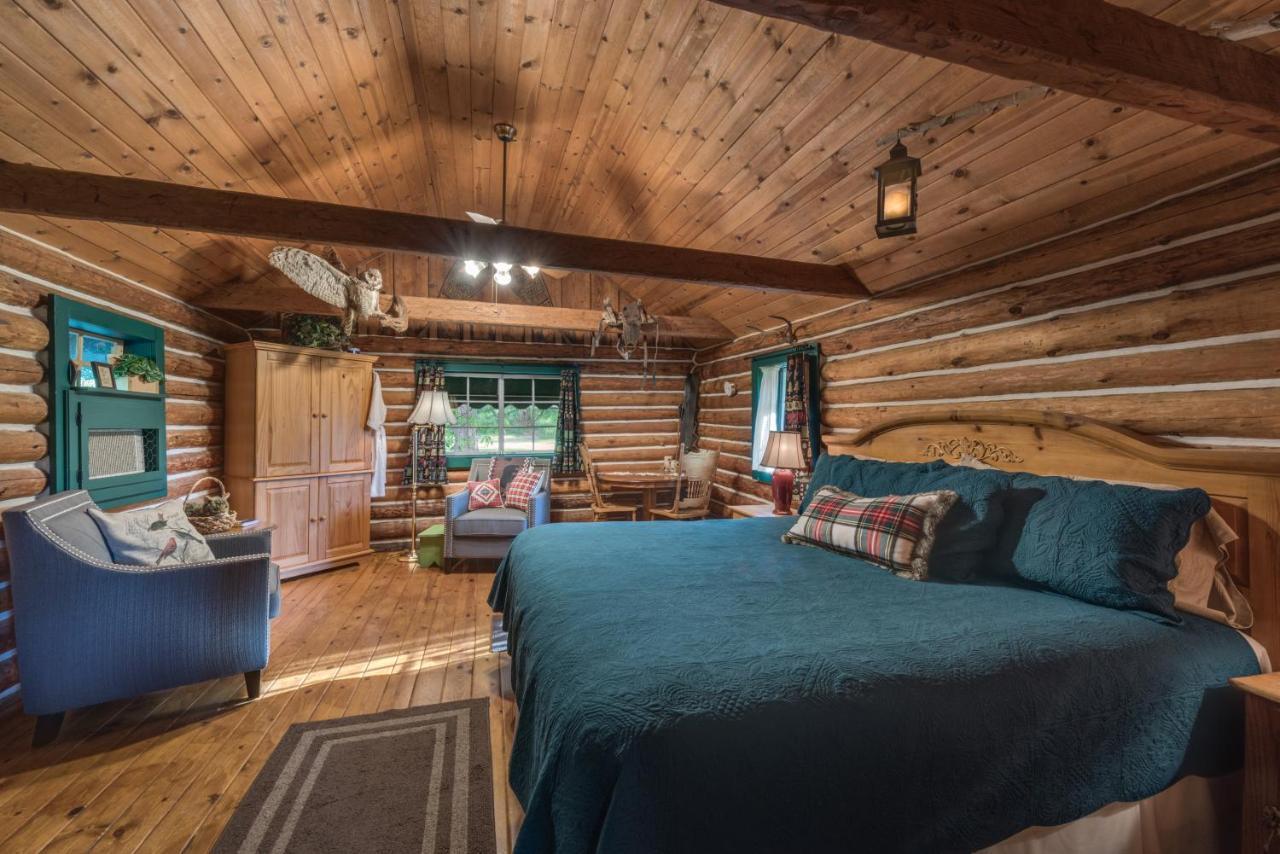 The Davies Family Inn - Adults Only Плейсървил Екстериор снимка