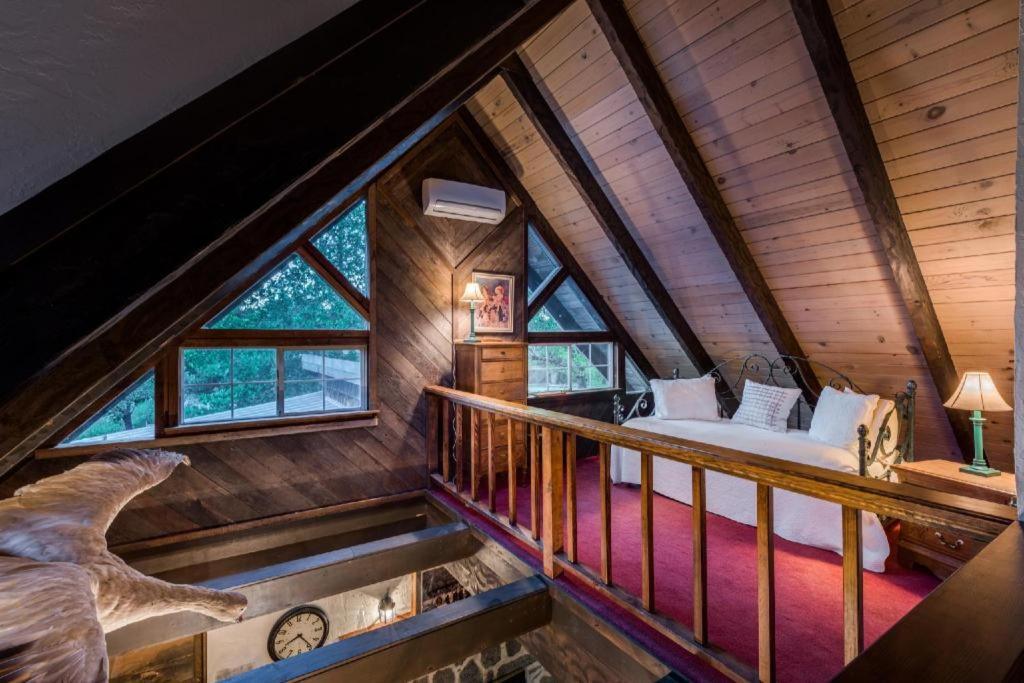 The Davies Family Inn - Adults Only Плейсървил Екстериор снимка
